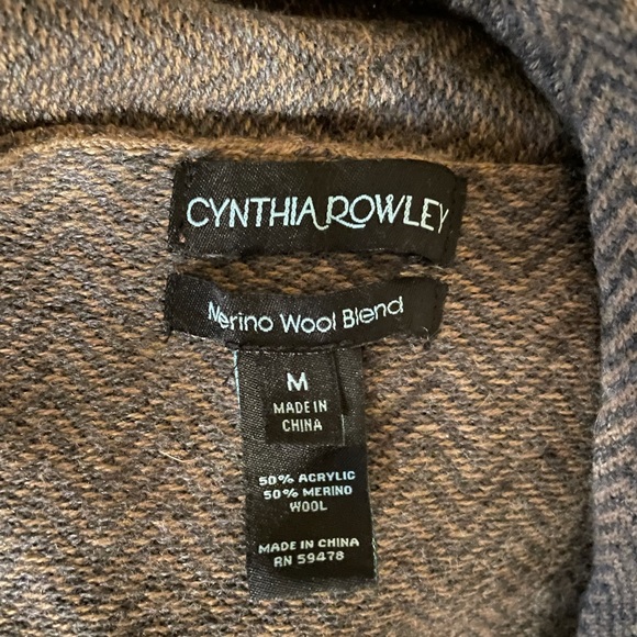 Cardigan - Picture 3 of 3